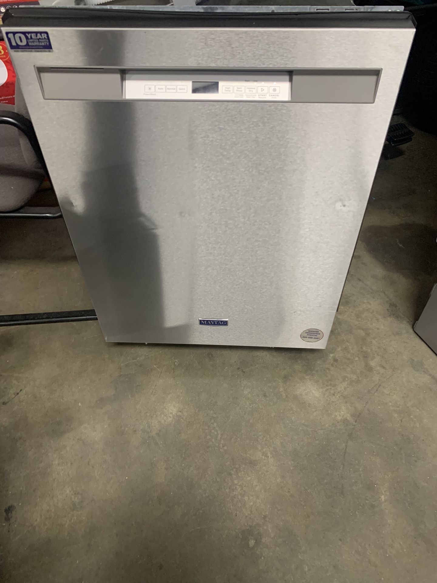 NÉW DISHWASHER