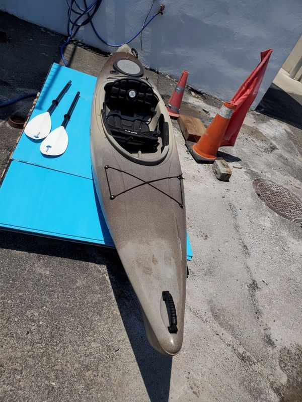 L.L.Bean Manatee 12 Deluxe Angler Kayak for Sale in Staten Island, NY