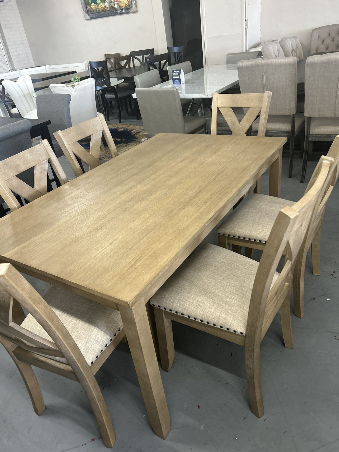Wooden Dining Tables 