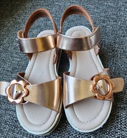 Toddler Girl sandals size 10 $7