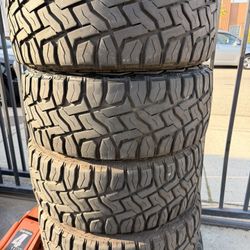 285/55r20 Toyo Tires En Excelentes Conditiones De Vida Las 4