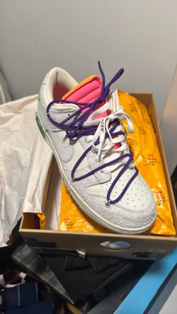 Nikes dunks low