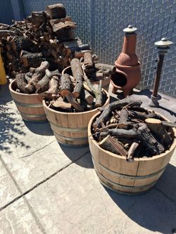 Oak firewood wood $35 **barrel not included**
