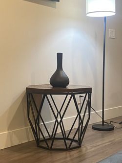 Rustic Site/Accent/Coffee Table With The Distressed Octagonal Wood Top and Geometric Black Iron Base H221"W23"