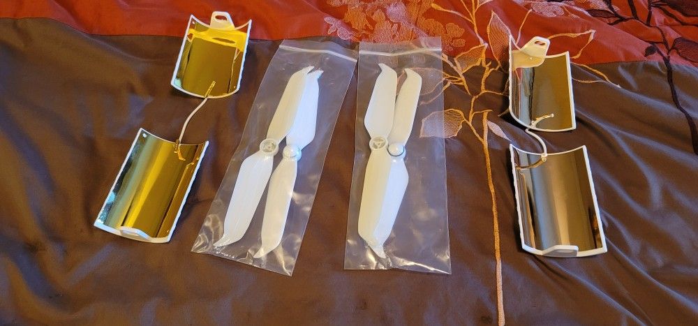 DJI Phantom series Drone Propellers & Range Extender Reflectors, Brand New