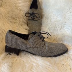 Joan And David  Tweed Shoe (size 9)