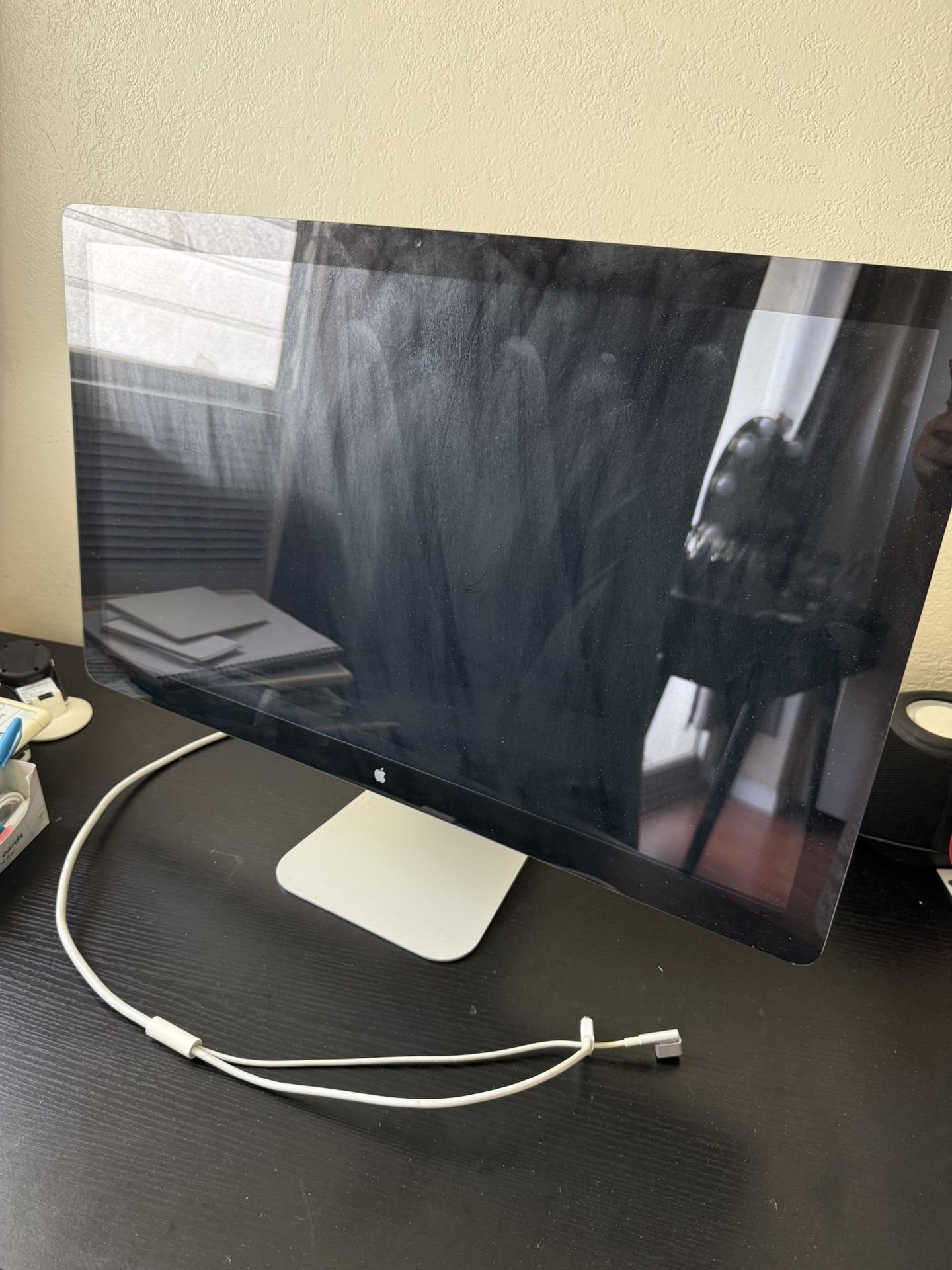 Apple Monitor 27”