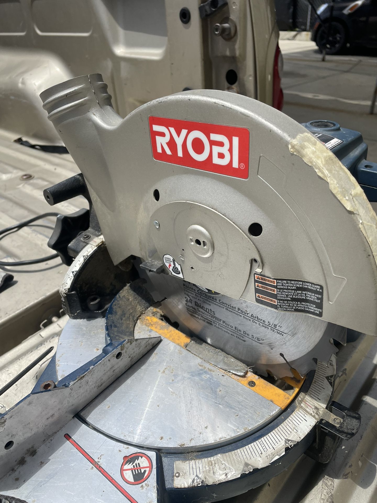 Ryobi Compound Miter Saw
