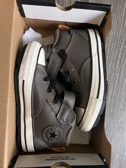 Toddler converse shoes