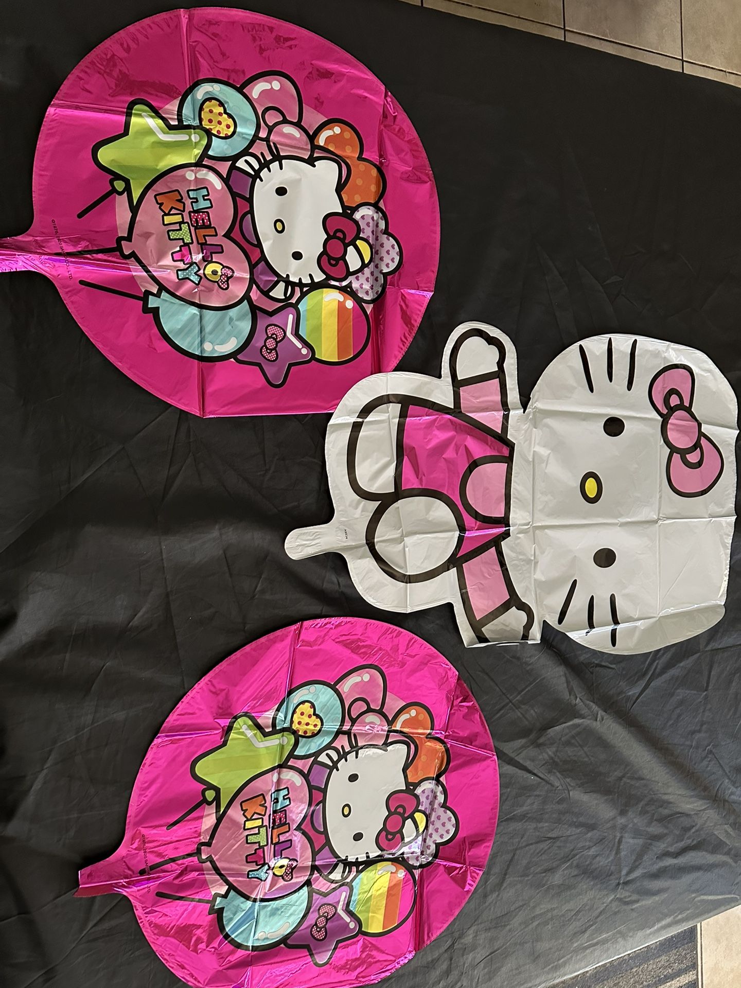 Hello Kitty birthday balloon bundle