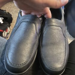 Air-Jet Leather Slip-On Shoes Size 101/2