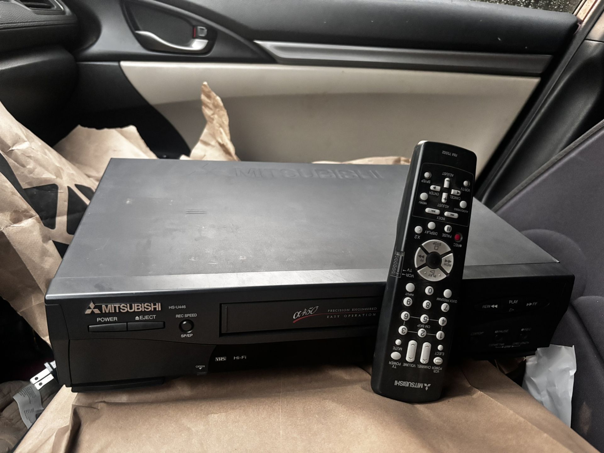 Mitsubishi VCR With Controller