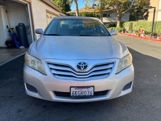 Camry 2010 LE