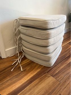 6 17x18 cream chair cushions