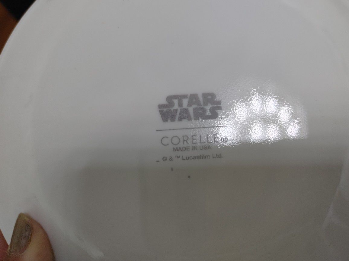 Corelle Star Wars Appetizer Plates for Sale in Bayonne, NJ - OfferUp