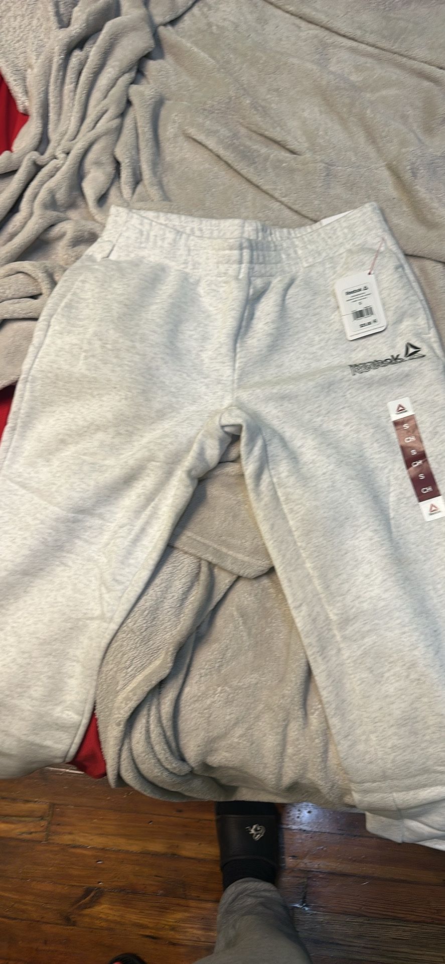 Reebok sweats size small