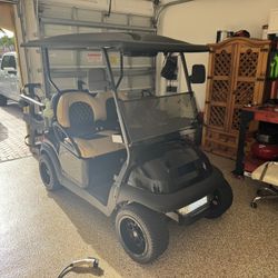 Club Golf Cart - Lithium