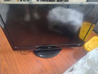 LG 42" tv
