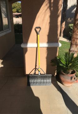 Steel Snow shovel