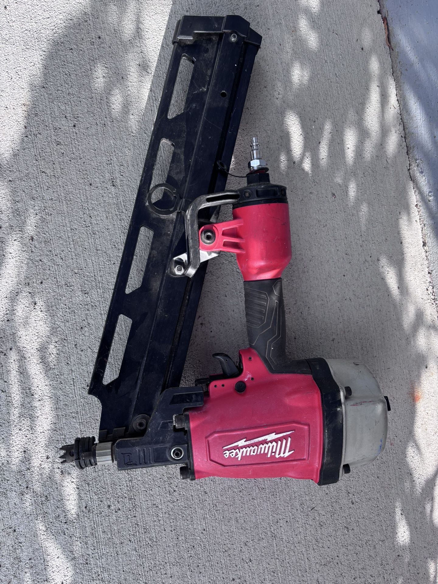 Milwaukee Nail Gun 21 Degrees