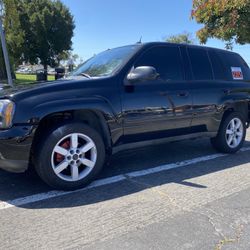TrailBlazer LT lux. Low Miles Chevrolet