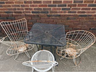 Outdoor chair and table set
