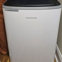 Frigidaire FHPC132AB1 Portable Air Conditioner with Remote Control, Up to 450 Sq. Ft, 