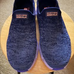 Slip On Sketcher. Blue, Size 61/2