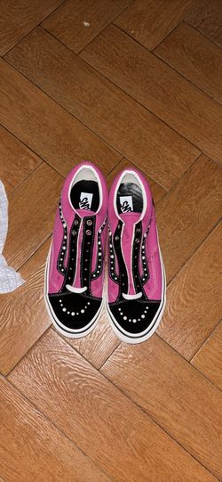 Old Skool pink rhinestone vans