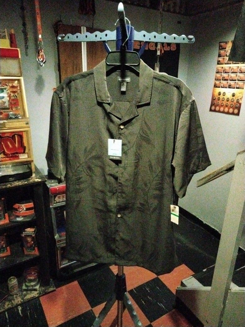 Van Heusen Shirt Size X/G Men's Shirt
