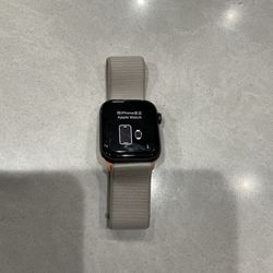 Apple Watch SE 