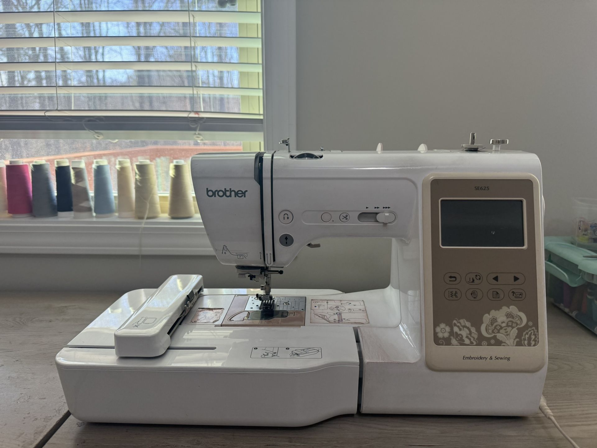 Brother SE625 Embroidery Sewing Machine