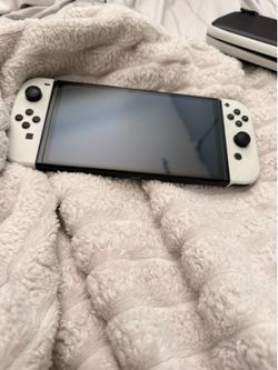 White Nintendo Switch OLED Bundle + Extra Joy-Cons + Cases + 128GB SD Card