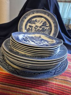 JOHNSON BROS  WILLOW  BLUE DINNERWARE SIZE PLATE S +A BIG ONE  +6 SMALL SET