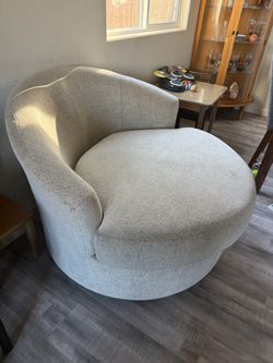Loveseat/Chair