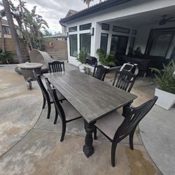 Dinning  Table 