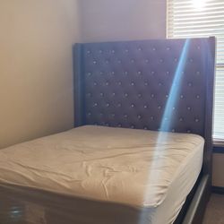 queen headboard/platform