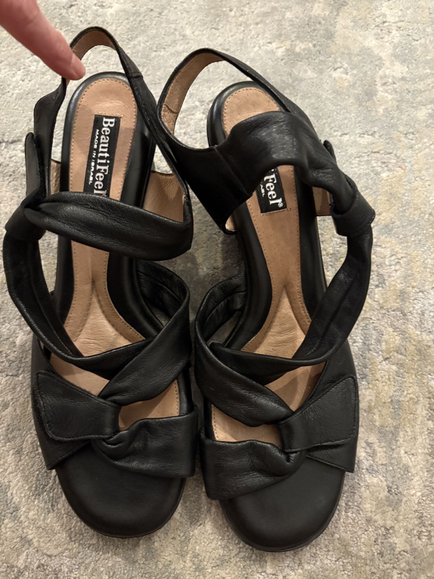 BeautiFeel Tulip Women's Strappy Sandal Size 42 EU Black Leather Wedge Heels