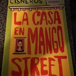 La Casa en Mango Street Book