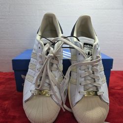 Adidas Superstar Sneakers