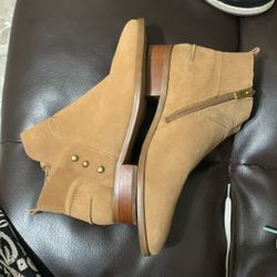 Ladies 6.5 Leather Upper Over The Ankle Boot