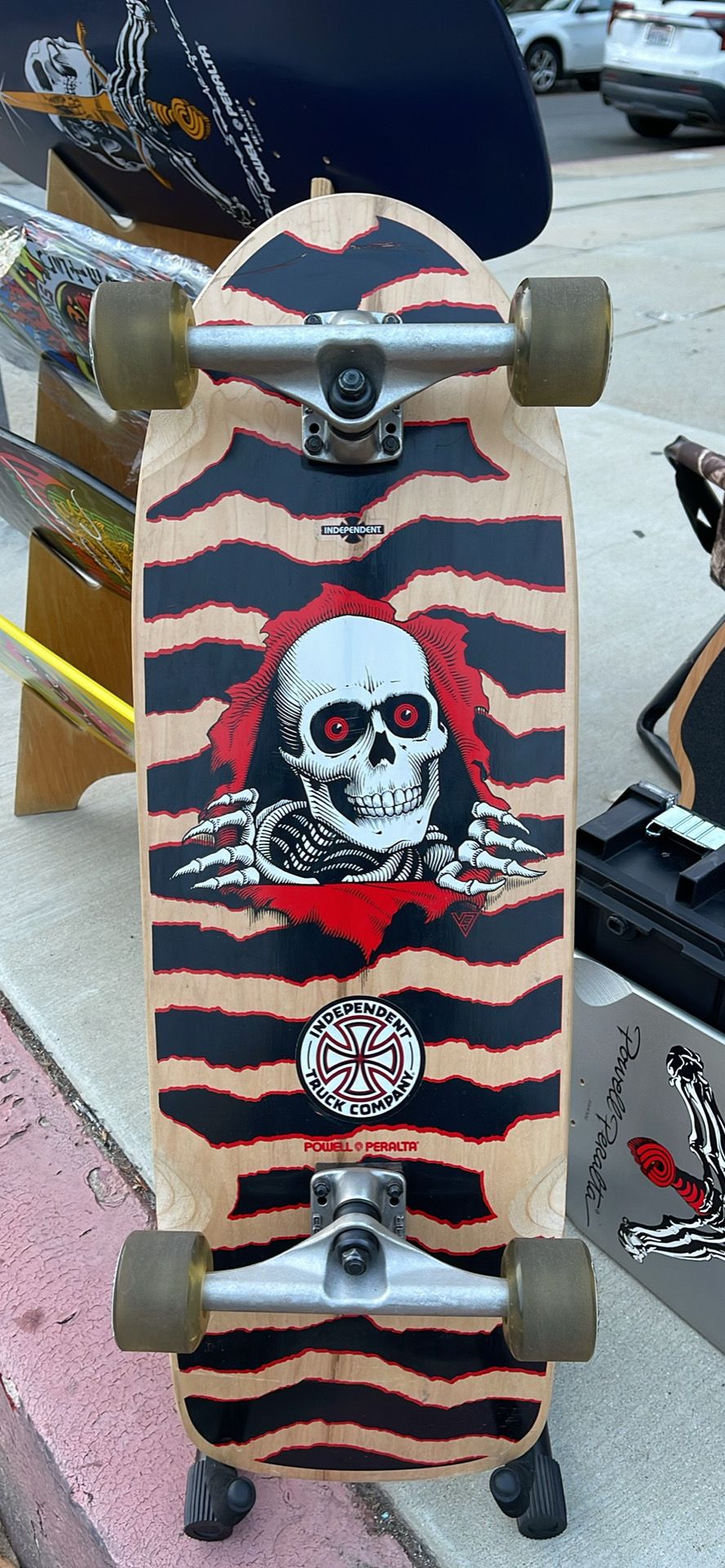 Powell peralta ripper , excellent condition, $90 / located jn Reseda ca