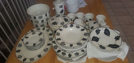 HUGE Mikasa Central Park stoneware 60pc+ dish set! Everything you need!
