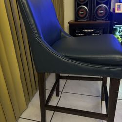 Una Silla Alta, 26”