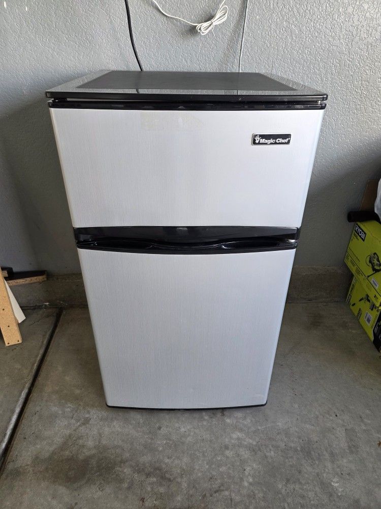 Two Doors Mini Refrigerator Magic Chef