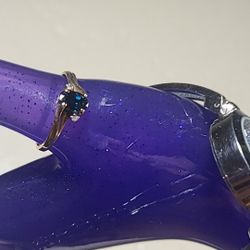 10 K Diamond & Sapphire Ring 