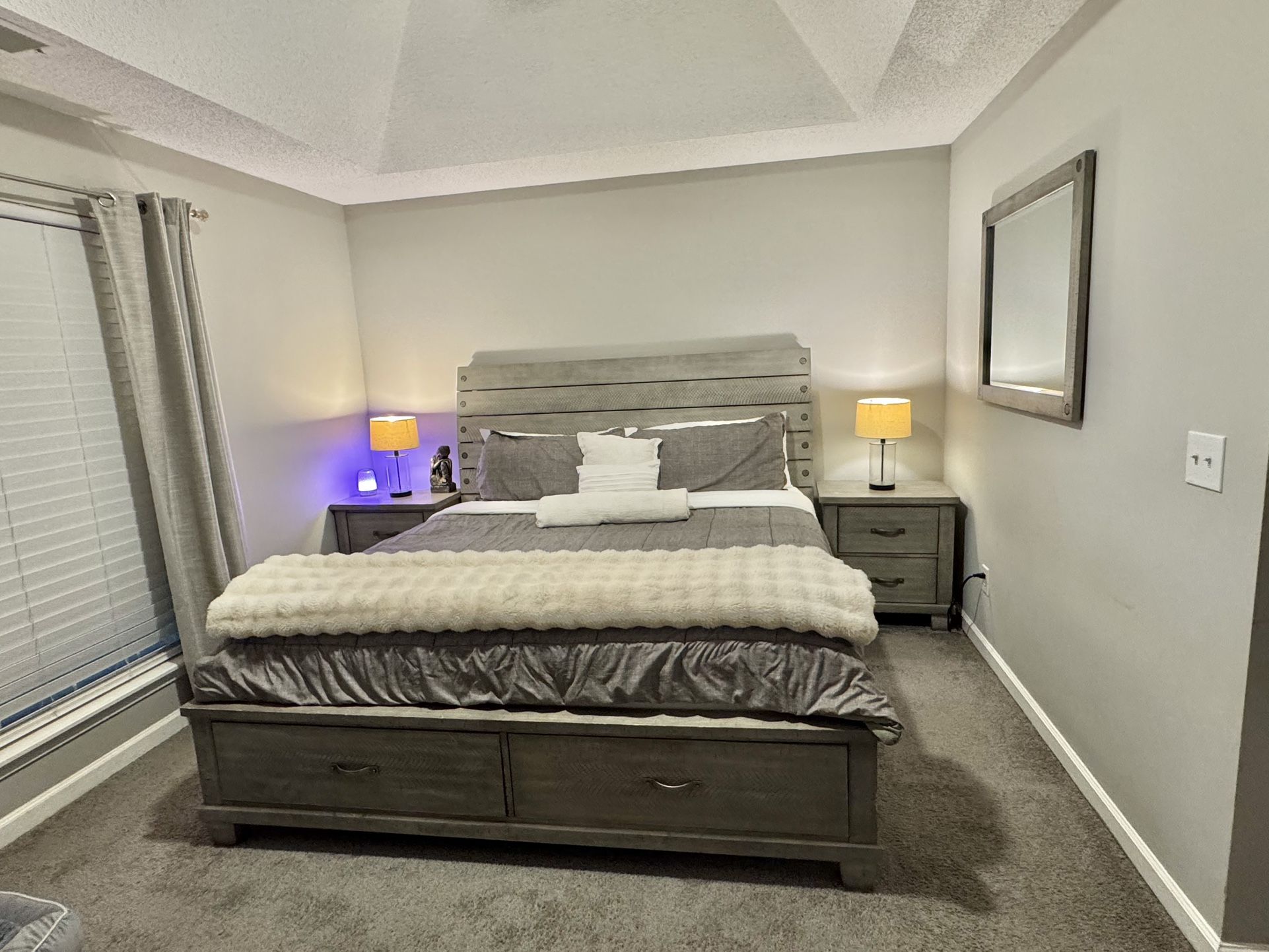 King Bedroom Set For Sale!