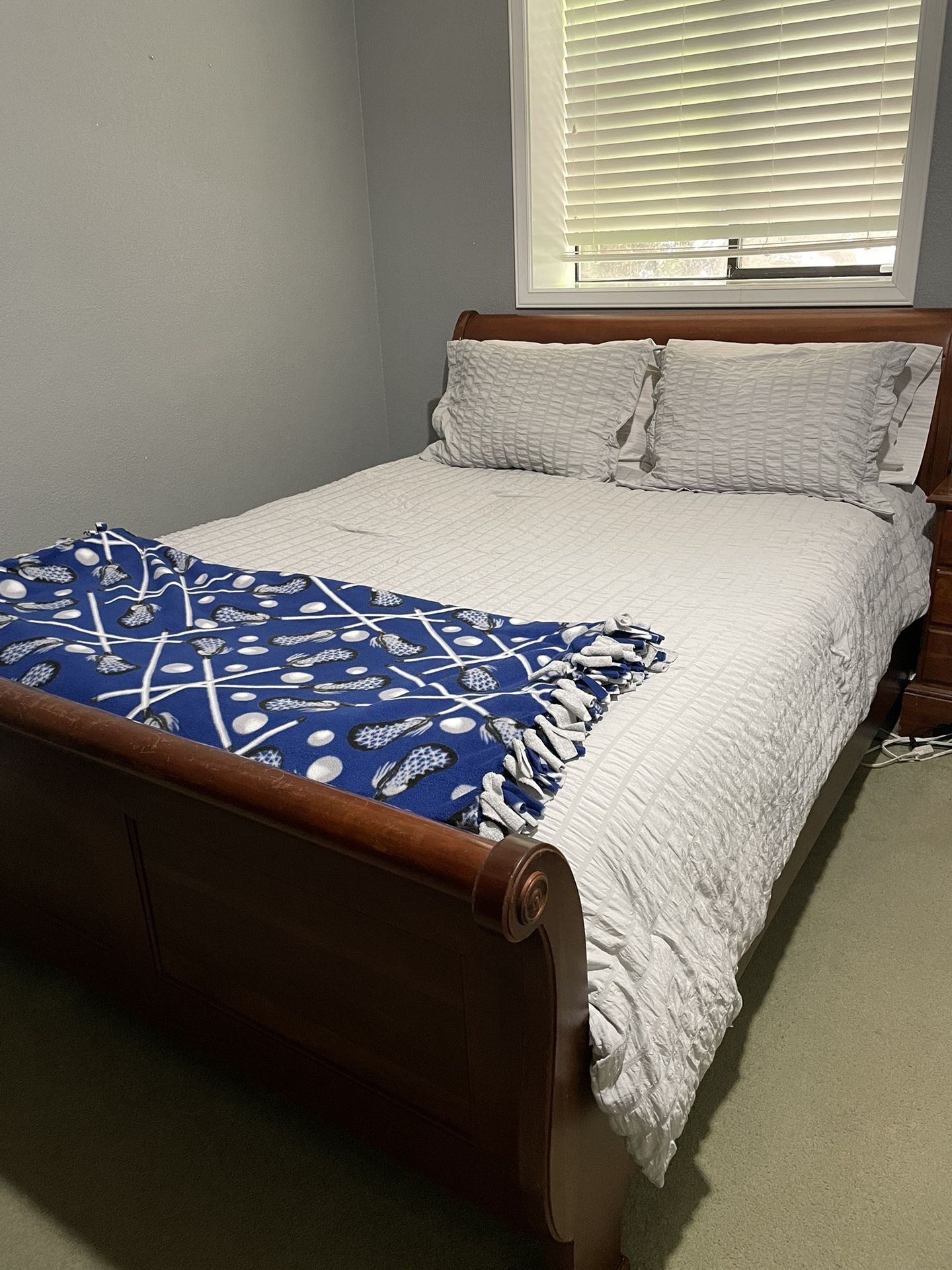 Queen Sleigh Bed with Dresser and Night Stand