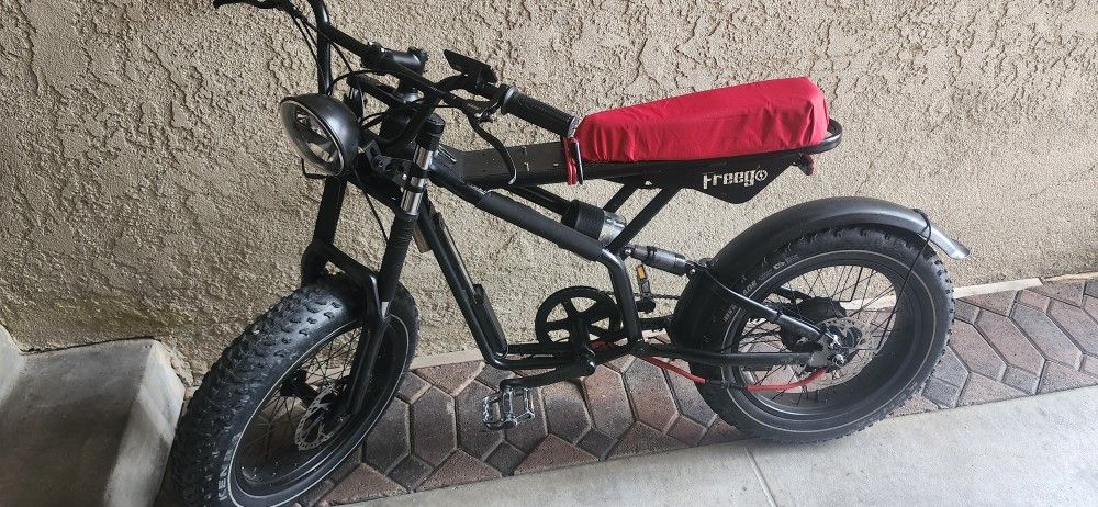Freego Ebike 34mph@60 Mile Range