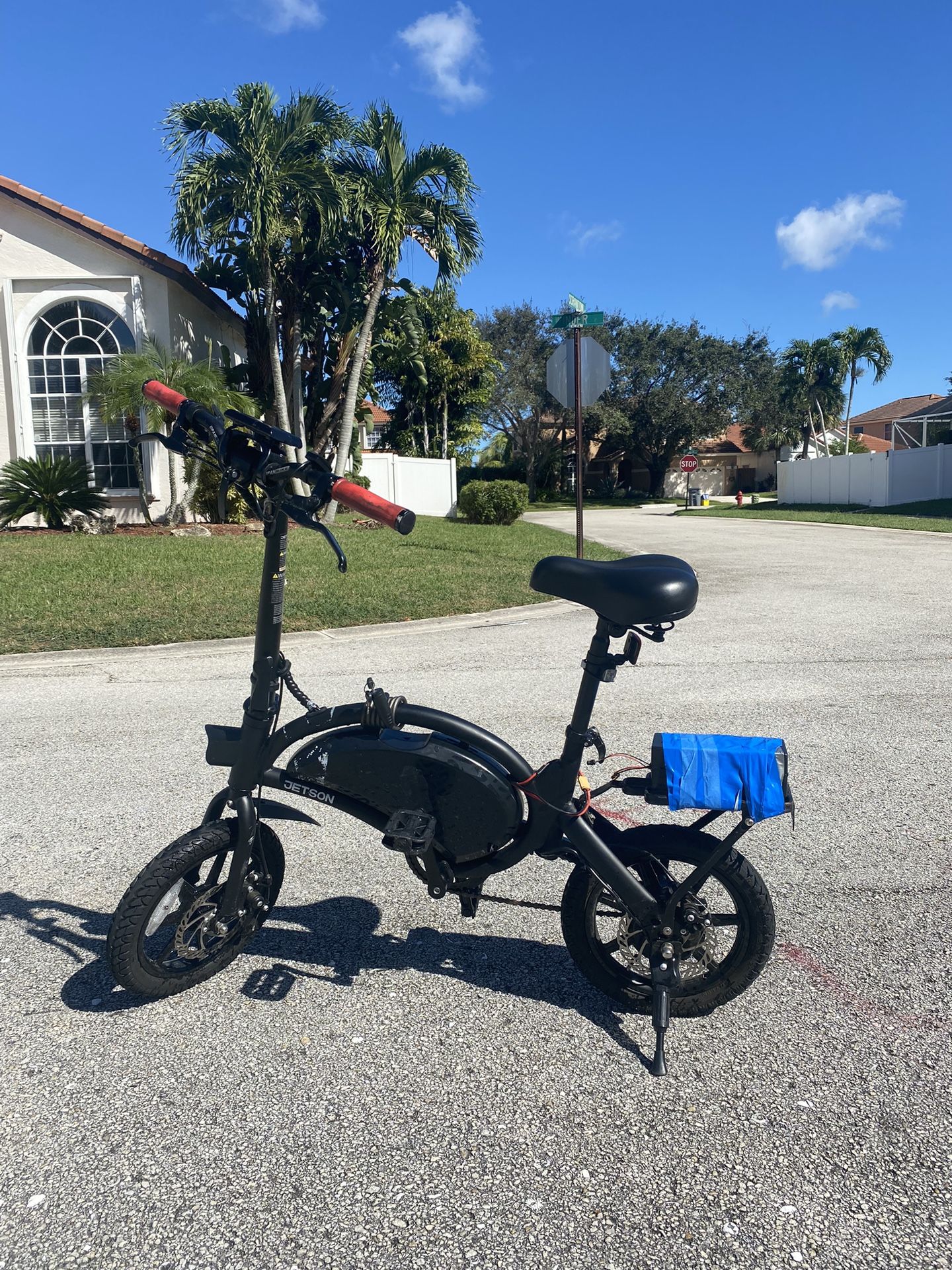 Jetson E-bike “PRICE IS NEGOTIABLE”